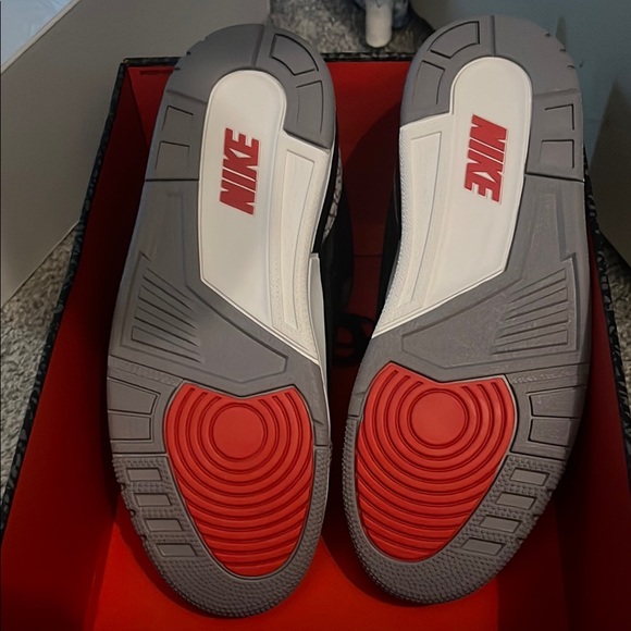 Air Jordan 3 Black cement main image 5